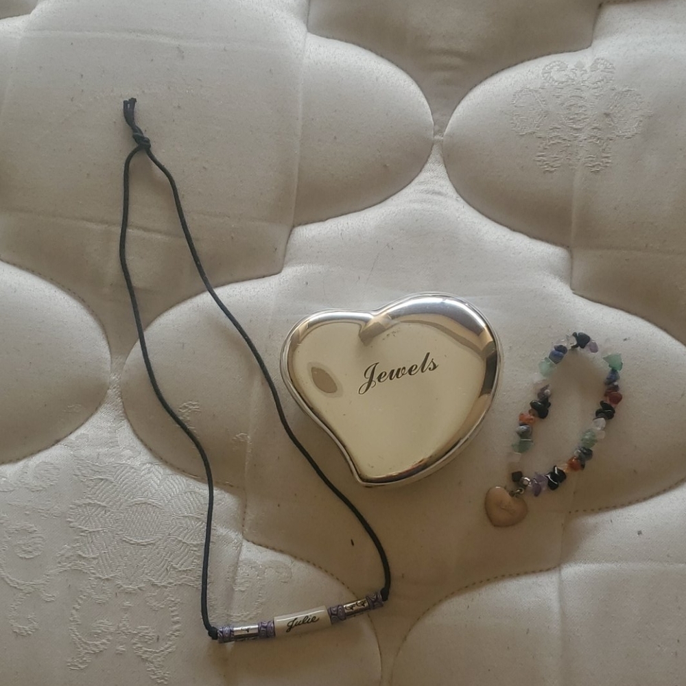 Personalized Jewelery And Jewelery Box